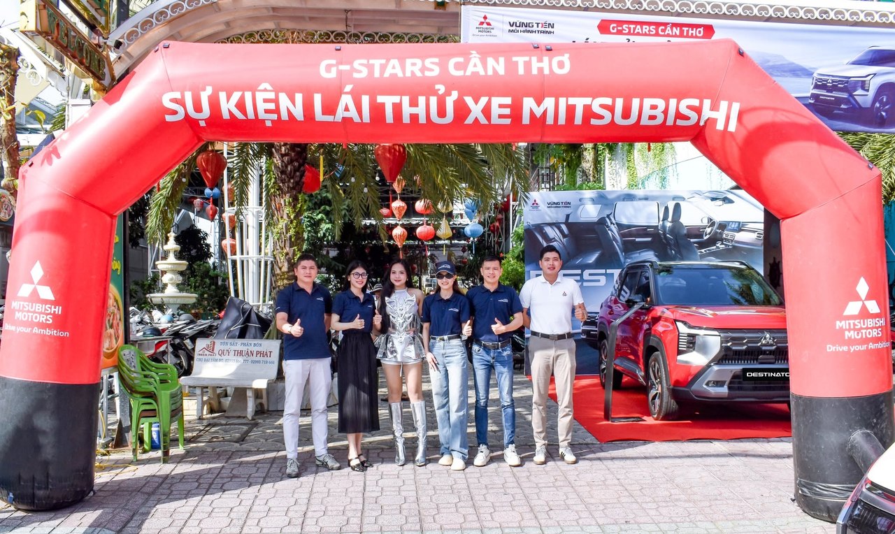 Cổng chào sự kiện lái thử xe Mitsubishi tại Cafe Thuận Phát Sóc Trăng